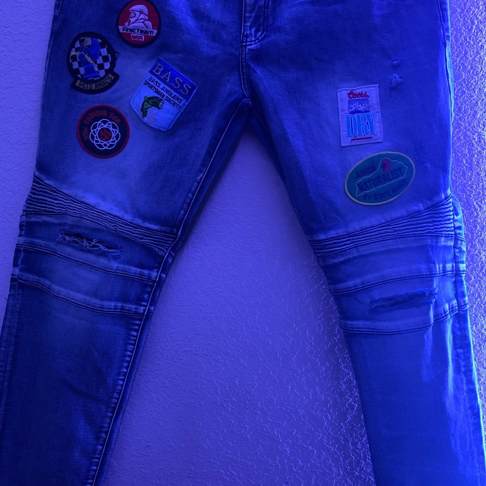Jeans